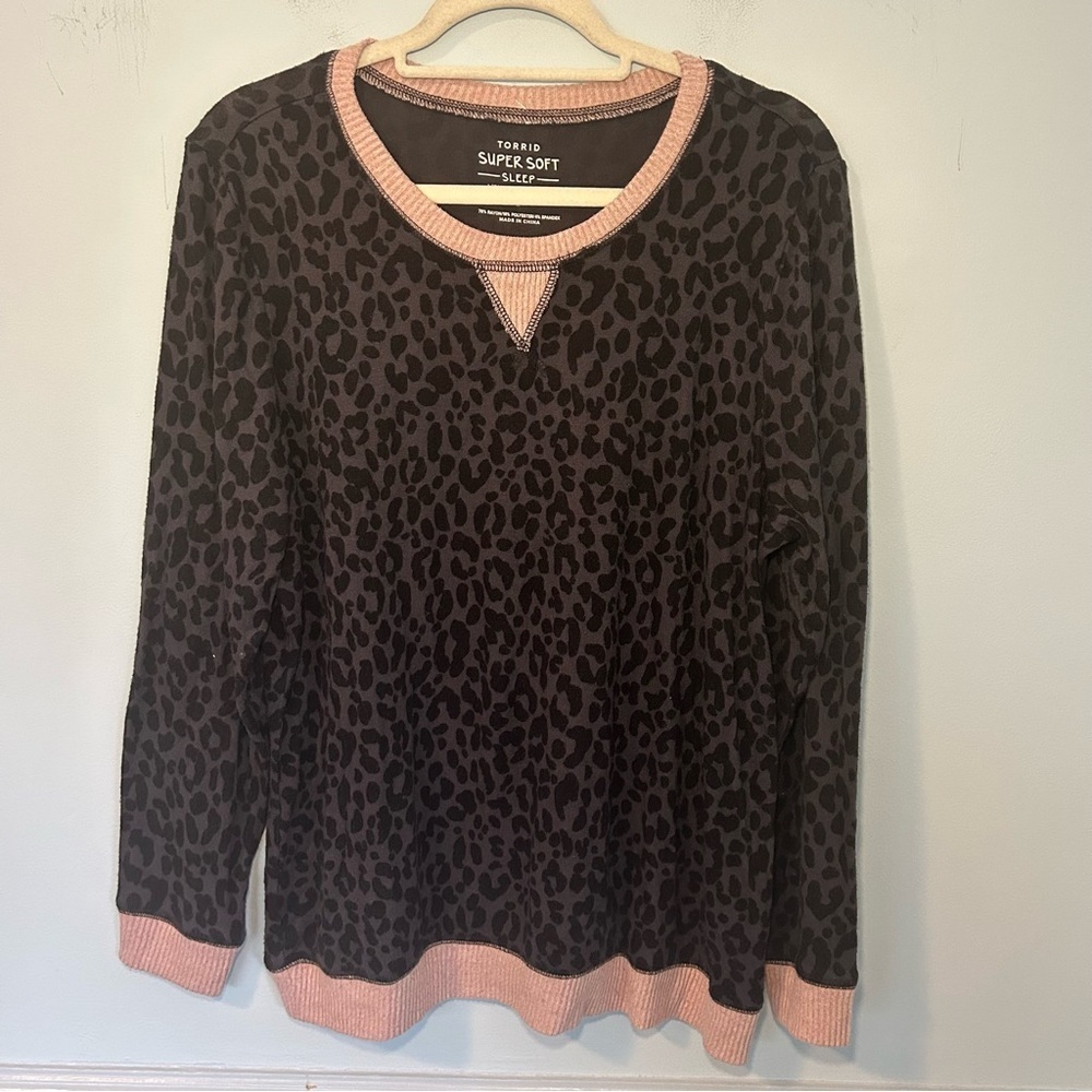 Torrid Super Soft Sleep Pink & Black Leopard Print Long Sleeve PJ Top Size 0X